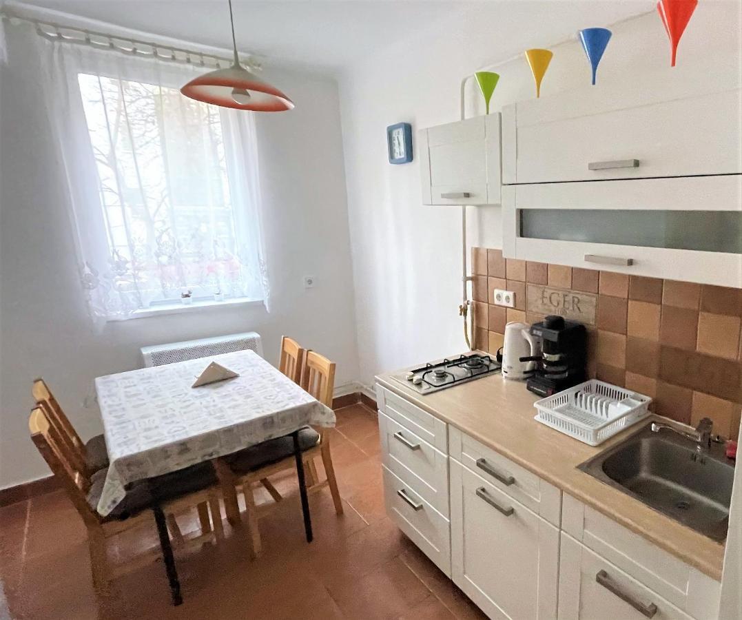 Evi Apartman Eger Exterior foto