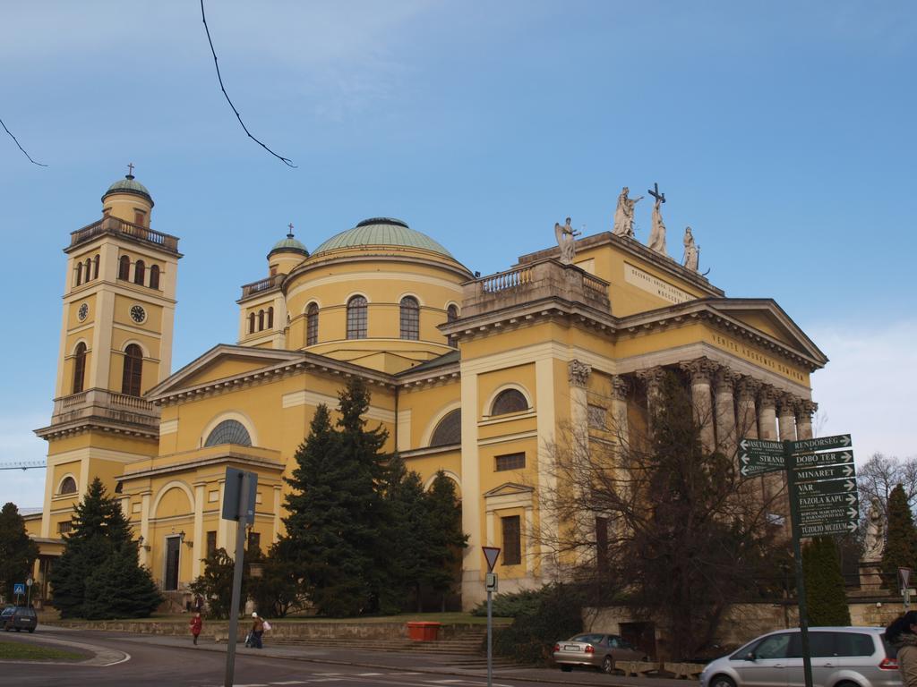 Evi Apartman Eger Exterior foto